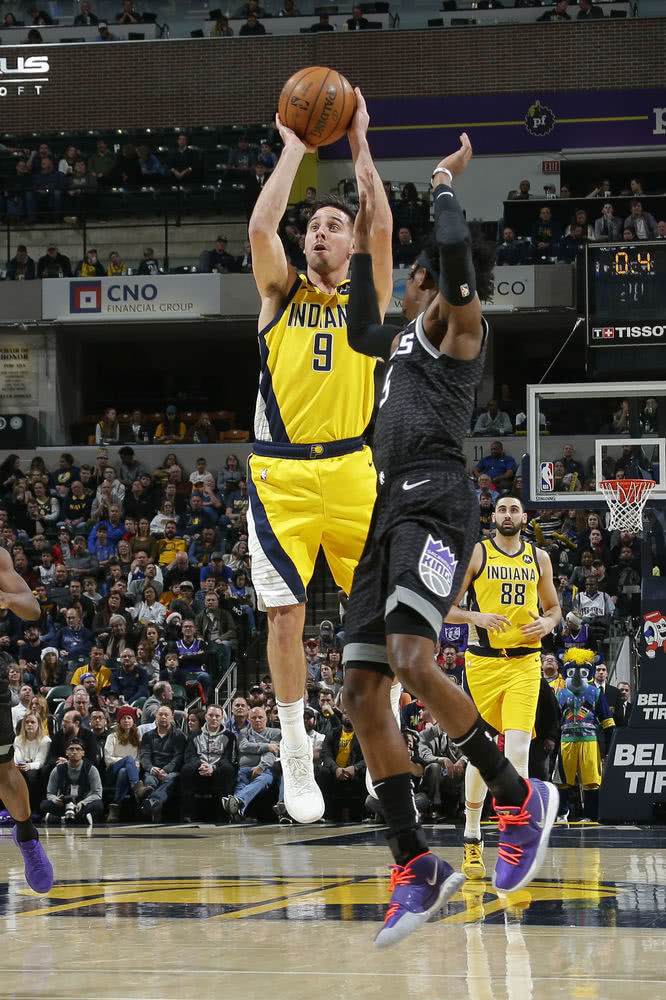 般捉摸不定 般捉摸不定