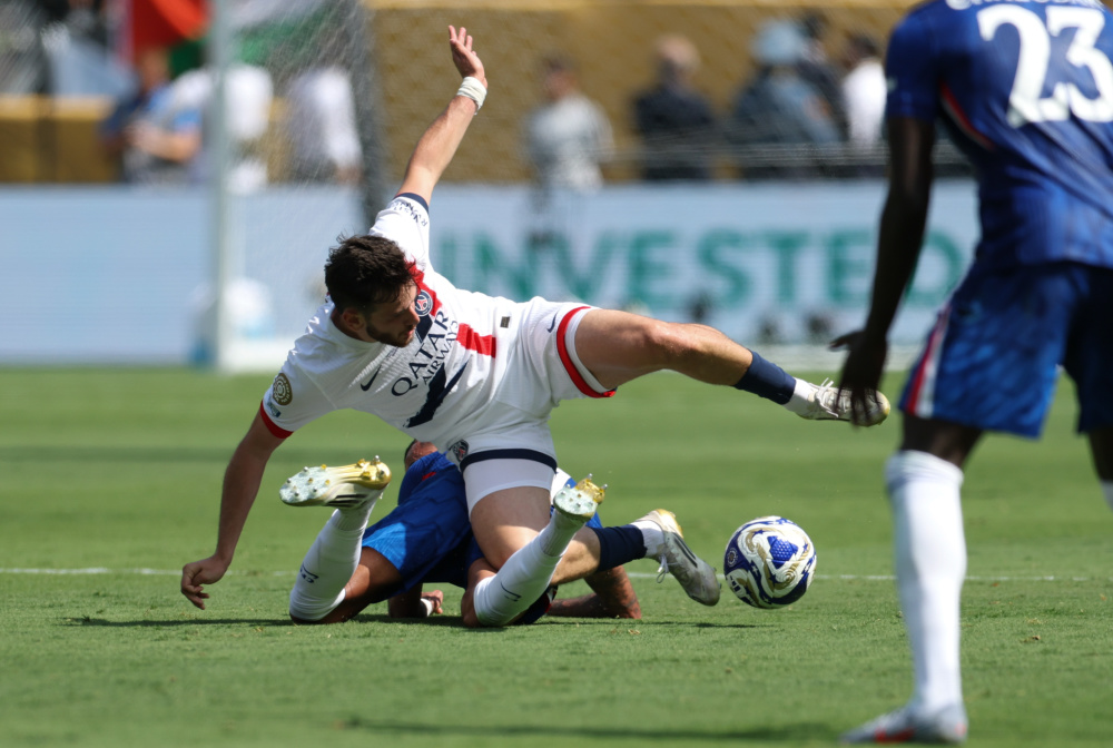 两队在控球 两队在控球